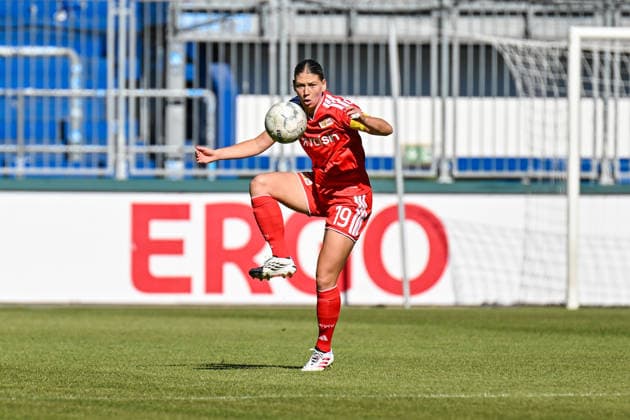 Soccer I Women s I 2026–2027 Season I DFB Cup I 1 FC Magdeburg vs. 1 FC Union Berlin I September 27, 2026 Samantha Steuerwald, 19, 1 FC Union Berlin receiving the ball; close-up, portrait, single photo, single image, body; Magdeburg, Avnet Arena, Heinz Krügel Platz 1, Saxony-Anhalt, Germany Copyright: xLobeca InesxHähnelx