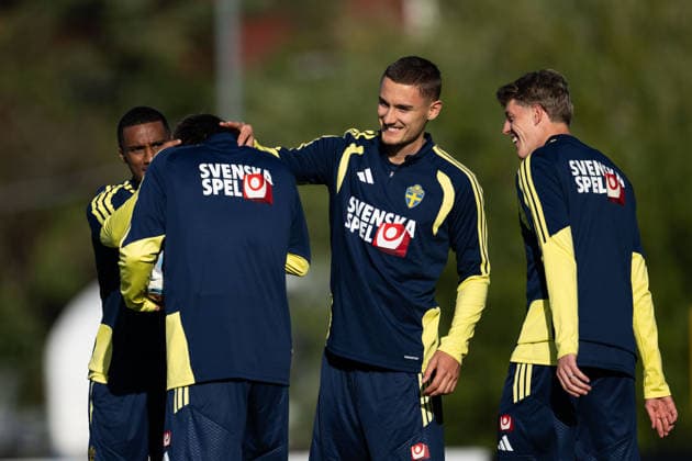 September 27, 2026: Paulos Abraham, Gustaf Lagerbielke, and Alexander Bernhardsson of the Swedish men’s national soccer team at a training session on September 27, 2026 in Stockholm. Photo by Emma Wallskog, BILDBYRAN, code EW EW0711: soccer, football, fotball, Nations League, UEFA Nations League, training, practice, Sweden, Sweden A, bbeng Copyright: EMMAxWALLSKOG BB260927EW025