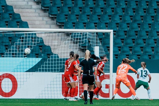 Germany, Soccer: 2026–2027 DFB Women s Cup, First Round: Borussia Mönchengladbach vs. FC Bayern Munich, ista, Borussia Park, Luca Graf (Borussia Mönchengladbach), 13, header, 1–0, underdog, shot, celebration, goal, lead, score, joy, celebrating, emotions Copyright: xThiemoxRudolphx