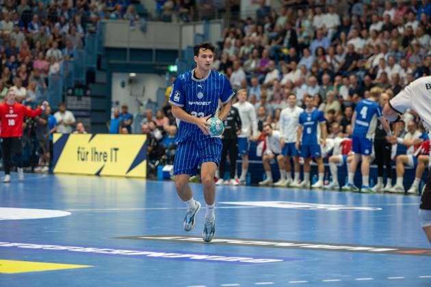 Nicola Roganovic, backcourt, VfL Gummersbach 23, VfL Gummersbach vs. Bergischer Handball Club 06, Opel Handball Bundesliga, Men s, Matchday 6, September 27, 2026, Gummersbach, North Rhine-Westphalia, Germany Copyright: xkolbert-press MartinxWdziecznyx