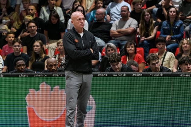 easyCredit Basketball Bundesliga, Matchday 3, Niners Chemnitz vs. Phoenix Hagen, September 27, 2026, starting at 4:30 p.m., Chemnitz, Chemnitz Arena. Pictured: Head Coach Rodrigo Pastore. easyCredit Basketball Bundesliga, Matchday 3, Niners Chemnitz vs. Phoenix Hagen, Chemnitz, Saxony, Germany Copyright: xEHLxMedia MichelxKöhlerx 20262709-Niners-Chemnitz-Phoenix-Hagen_008