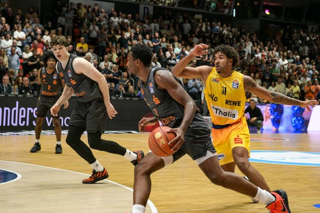 easyCredit Basketball Bundesliga, Matchday 3, Niners Chemnitz vs. Phoenix Hagen, September 27,2026, starting at 4:30 p.m., Chemnitz, Chemnitz Arena. In Photo 01: Phlandrous Fleming Jr. easyCredit Basketball Bundesliga, Matchday 3, Niners Chemnitz vs. Phoenix Hagen, Chemnitz, Saxony, Germany Copyright: xEHLxMedia MichelxKöhlerx 20262709-Niners-Chemnitz-Phoenix-Hagen_064