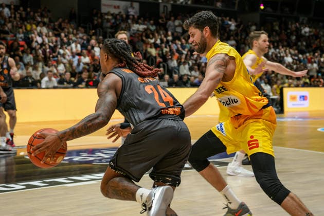 easyCredit Basketball Bundesliga, Matchday 3, Niners Chemnitz vs. Phoenix Hagen, September 27, 2026, starting at 4:30 p.m., Chemnitz, Chemnitz Arena. Pictured: 24 Cobe Williams. easyCredit Basketball Bundesliga, Matchday 3, Niners Chemnitz vs. Phoenix Hagen, Chemnitz, Saxony, Germany Copyright: xEHLxMedia MichelxKöhlerx 20262709-Niners-Chemnitz-Phoenix-Hagen_066