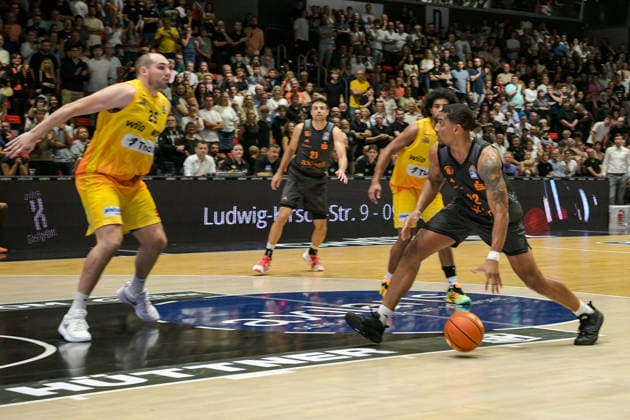 easyCredit Basketball Bundesliga, Matchday 3, Niners Chemnitz vs. Phoenix Hagen, September 27,2026, starting at 4:30 p.m., Chemnitz, Chemnitz Arena. Pictured: No. 22 Nighaeal Ceaser. easyCredit Basketball Bundesliga, Matchday 3, Niners Chemnitz vs. Phoenix Hagen, Chemnitz, Saxony, Germany Copyright: xEHLxMedia MichelxKöhlerx 20262709-Niners-Chemnitz-Phoenix-Hagen_075