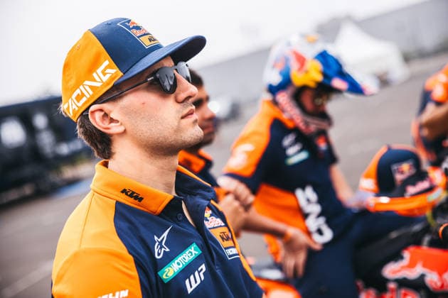 W2RC - RALLYE DU MAROC 2026 BENAVIDES Luciano (arg), Red Bull KTM Factory Racing, KTM 450 Rally Factory, FIM W2RC, Rally GP, portrait during the Scrutineering of the Rallye du Maroc 2026, 4th round of the 2026 WR2C Championship from September 26 to 27, 2026 in Agadir, Morocco - AgadirMorocco Copyright: xDamienxSaulnierx