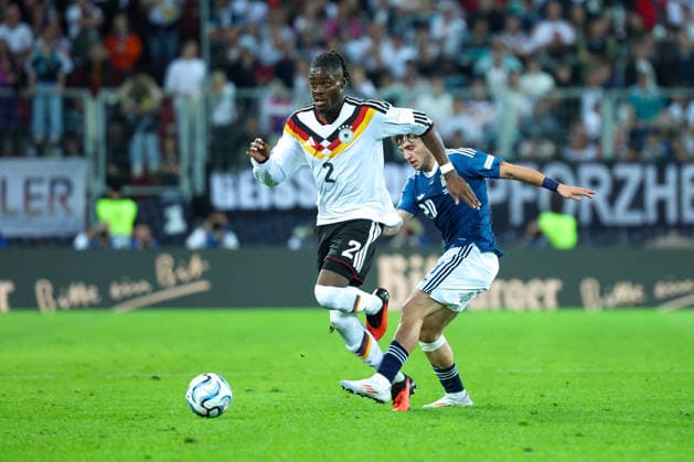 September 27, 2026, GER, Soccer, Men s, UEFA Nations League, League A, 2026–2027 Season, Matchday 2, Germany vs. Greece Yann Bisseck (Germany 2), left; Christos Zafeiris (Greece 20), right; DFB and DFL regulations prohibit any use of photographs as image sequences and or quasi-video Augsburg WWK Arena Bavaria, Germany Copyright: xNordphoto Schneiderx