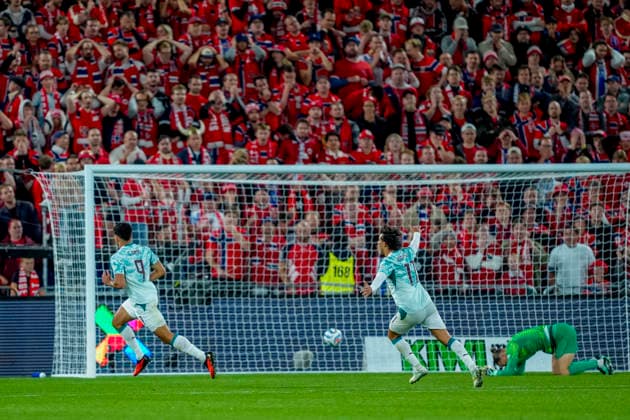 Soccer, Nations League: Norway vs. Portugal 1–2, Nations League Oslo 20260927 Portugal’s Gonçalo Ramos and João Félix celebrate after scoring the 2–1 goal against Norway’s goalkeeper Orjan Haskjold Nyland during the international soccer match between Norway and Portugal in the Nations League. Photo: Lise Aserud, NTB, Oslo, Norway. EDITORIAL USE ONLY: RESTRICTED USE FOR BETTING COMPANIES Copyright: xLisexAserudx xNTBx