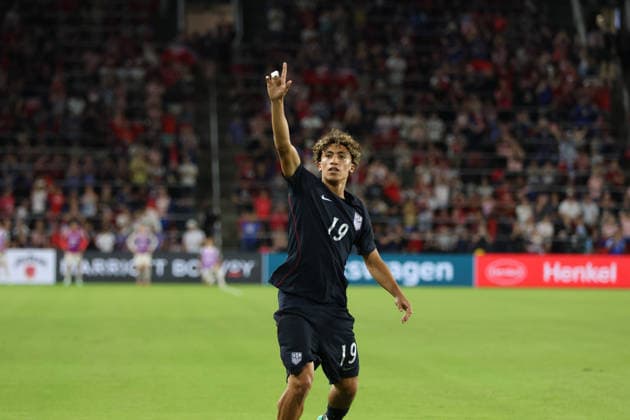 September 29, 2026, St. Louis, Missouri, USA: ST. LOUIS, MO - SEPTEMBER 29: JULIAN HALL of the USA MEN S national team, Nationalteam celebrates after scoring during an International Friendly, Länderspiel, Nationalmannschaft against Chile at Energizer Park in St. Louis, Missouri, on September 29, 2026. St. Louis USA - ZUMAn332 20260929_zsp_n332_035 Copyright: xTaylorxNickersonx