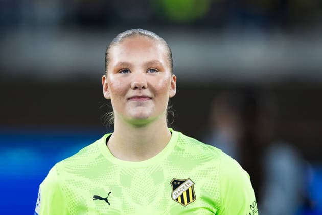 September 30, 2026: Goalkeeper Hanna Karlsson of Häcken ahead of the Women’s Champions League soccer match between Häcken and Juventus on September 30, 2026 in Gothenburg. Photo by Michael Erichsen, BILDBYRAN COP 89 MI1032 soccer football fotball UEFA Women’s Champions League Häcken Juventus women’s BBENG soccer football fotball UEFA Women’s Champions League Häcken Juventus women’s BBENG Copyright: MICHAELxERICHSEN BB260930MI014