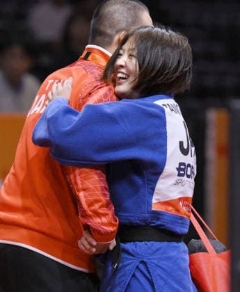 Aichi-Nagoya Asian Games: Judo Japan s Narumi Tanioka (blue) celebrates after beating Kim Ji Hye of North Korea in the Aichi-Nagoya Asian Games women s judo 63-kilogram final at Aichi International Arena in Nagoya, central Japan, on Oct. 1, 2026. A14AA0005629637P