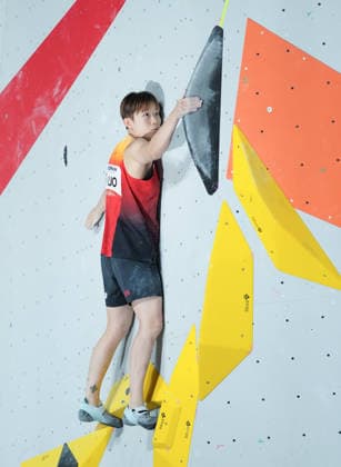 (261001) -- NAGOYA, Oct. 1, 2026 -- Luo Zhilu of China competes during the women s boulder final of climbing at the 20th Asian Games Aichi-Nagoya 2026 in Nagoya, Japan, Oct. 1, 2026. ) (SP)JAPAN-NAGOYA-ASIAN GAMES-SPORT CLIMBING-WOMEN-BOULDER-FINAL JiaxYuchen