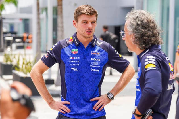 FORMULA 1 BAHRAIN GRAND PRIX IN MALAYSIA 2026 Max Verstappen (NED) 3 Red Bull Racing and Laurent Mekies (Red Bull Racing Team Principal) in conversation during the Formula 1 Gulf Air Bahrain Grand Prix in Malaysia 2026, Round 16 of the 2026 Formula 1 World Championship, WM, Weltmeisterschaft from 2nd - 4th October 2026 at Sepang International Circuit, Sepang, Malaysia. Credit: Robbie Hoad Every Second Media Editorial use only. All images are copyright Every Second Media Limited. No images may be reproduced without prior permission. Copyright: xIMAGO EveryxSecondxMediax ESM-2195-0026 RobbiexHoadx xEveryxSecondxMediax