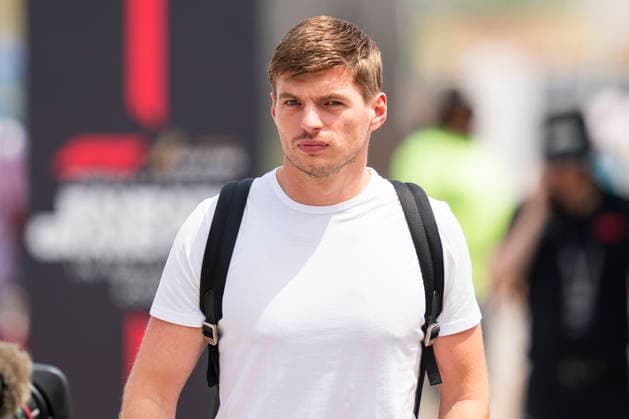 FORMULA 1 BAHRAIN GRAND PRIX IN MALAYSIA 2026 Max Verstappen (NED) 3 Red Bull Racing arriving during the Formula 1 Gulf Air Bahrain Grand Prix in Malaysia 2026, Round 16 of the 2026 Formula 1 World Championship, WM, Weltmeisterschaft from 2nd - 4th October 2026 at Sepang International Circuit, Sepang, Malaysia. Credit: Robbie Hoad Every Second Media Editorial use only. All images are copyright Every Second Media Limited. No images may be reproduced without prior permission. Copyright: xIMAGO EveryxSecondxMediax ESM-2195-0074 RobbiexHoadx xEveryxSecondxMediax