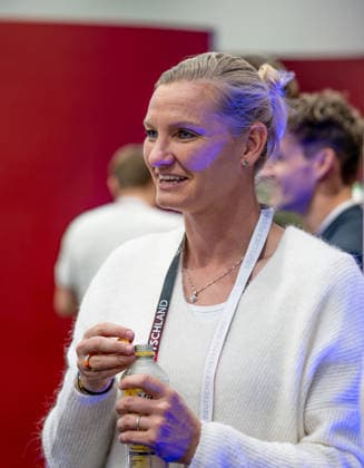 Alexandra Popp, soccer player and Olympic champion, at the awards ceremony honoring the top scorers in German amateur soccer at the Volkswagen VW Media Lounge, with the theme Top Scorer Award for Everyone (GER), Germany vs. Serbia, soccer, UEFA Nations League, League A group stage, Matchday 3, 2026–2027 season, October 1, 2026. DFL and DFB regulations prohibit any use of photographs as image sequences and or quasi-video. Photo: HMB Media, Heike Feiner Copyright: HMBxMedia HeikexFeiner