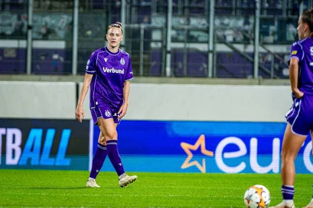 SOCCER - WCL, A.Wien vs Inter VIENNA,AUSTRIA,01.OCT.26 - SOCCER - UEFA Women s Champions League, FK Austria Wien vs FC Internationale Milano. Image shows the disappointment of Virginia Kirchberger (A.Wien). GEPAxpictures xKevinxHackner