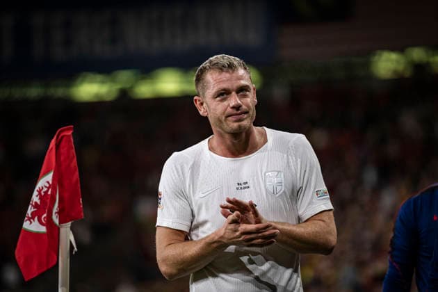 RECORD DATE NOT STATED 1st October 2026; Cardiff City Stadium, Cardiff, Wales; UEFA Nations League Football, Wales versus Norway; Julian Ryerson of Norway applauds the travelling fans after being substituted in the 17th minute GodfreyxPitt