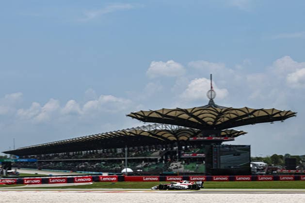 SEPANG, SGR - OCTOBER 02: Esteban Ocon of France and TGR Haas F1 Team in action during friday free practice of the Formula 1 Gulf Air Bahrain Grand Prix on October 02, 2026 held at Sepang International Circuit in Sepang, Malaysia. (Photo by Hazrin Yeob Men Shah Icon Sportswire) AUTO: OCT 02 F1 Bahrain Grand Prix in Malaysia EDITORIAL USE ONLY Icon3782610024932