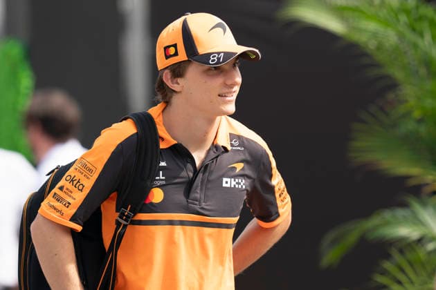FORMULA 1 BAHRAIN GRAND PRIX IN MALAYSIA 2026 Oscar Piastri (AUS) 81 McLaren arriving for practice during the Formula 1 Gulf Air Bahrain Grand Prix in Malaysia 2026, Round 16 of the 2026 Formula 1 World Championship, WM, Weltmeisterschaft from 2nd - 4th October 2026 at Sepang International Circuit, Sepang, Malaysia. Credit: Robbie Hoad Every Second Media Editorial use only. All images are copyright Every Second Media Limited. No images may be reproduced without prior permission. Copyright: xIMAGO EveryxSecondxMediax ESM-2195-0206 RobbiexHoadx xEveryxSecondxMediax