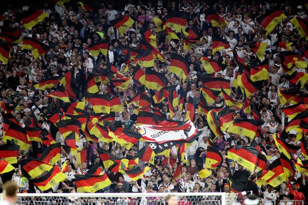 Germany vs. Serbia, soccer, men s, 2026–2027 season, international match, Nations League, Matchday 3, League A, Group 2, Allianz Arena, German flags, atmosphere, black, red, gold, fan, fans, flag