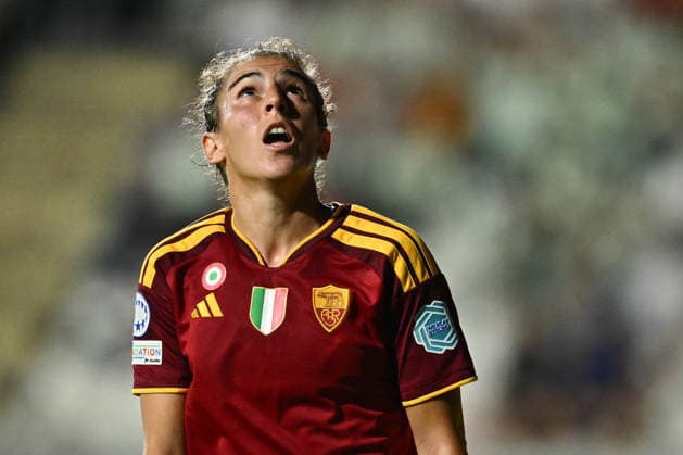 IPA89220077 - Valentina Bergamaschi of A.S. Roma Femminile is in action during Matchday 2 of the 2026 27 UEFA Women s Champions League group stage, a soccer match between A.S. Roma and FC Barcelona, Barca at Tre Fontane Stadium on September 30, 2026, in Rome, Italy. Copyright: xDomenicoxCippitelli IPAxSportx xx IPA89220077