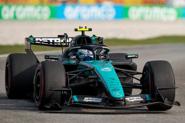 FORMULA 1 BAHRAIN GRAND PRIX IN MALAYSIA 2026 Kimi Antonelli (ITA) 12 Mercedes in practice during the Formula 1 Gulf Air Bahrain Grand Prix in Malaysia 2026, Round 16 of the 2026 Formula 1 World Championship, WM, Weltmeisterschaft from 2nd - 4th October 2026 at Sepang International Circuit, Sepang, Malaysia. Credit: Robbie Hoad Every Second Media Editorial use only. All images are copyright Every Second Media Limited. No images may be reproduced without prior permission. Copyright: xIMAGO EveryxSecondxMediax ESM-2195-0282 RobbiexHoadx xEveryxSecondxMediax