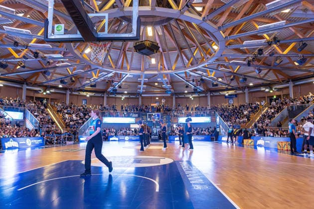 Wide shot of the Hohenlohe Arena during the celebration with the cheerleaders, GER, HAKRO Merlins Crailsheim vs. Tigers Tübingen, Basketball, 2nd Basketball Bundesliga, Pro A, Matchday 2, 2026–2027 season, October 2, 2026, GER, HAKRO Merlins Crailsheim vs. Tigers Tübingen, Basketball, 2nd Basketball Bundesliga, Pro A, Matchday 2, 2026–2027 Season, October 2, 2026, Ilshofen Copyright: xEibner-Pressefoto JanixPlessx EP_JPL