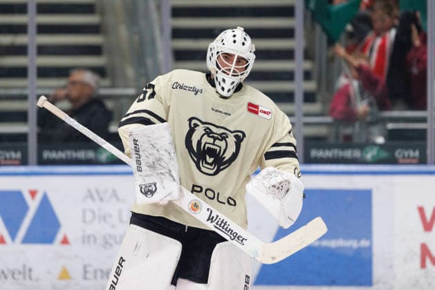 Hannibal Weitzmann, 67, of the Grizzlys Wolfsburg during the game between the Augsburger Panther and the Grizzlys Wolfsburg, ice hockey, men s, DEL, 2026–2027, Matchday 5 on October 2, 2026, in Augsburg, Curt Frenzel Stadium, Bavaria, Germany