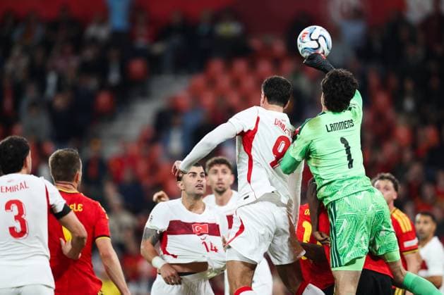 Belgium s goalkeeper Senne Lammens pictured during a soccer game between Belgian national team, Nationalteam Red Devils and Turkey, on Friday 2 October 2026 in Liege, the third game of the UEFA Nations League group stage. BRUNOxFAHY x188571461x