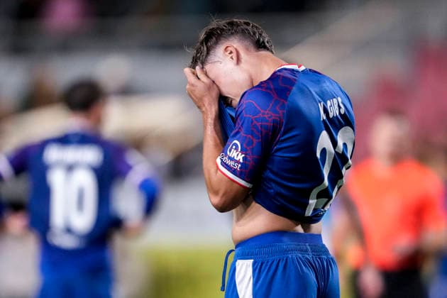 Neal Gibs FCK, 22, player for 1 FC Kaiserslautern II U21, disappointed with the draw, just a tie, disappointment after the final whistle, highlight, loss of a point, frustration, disappointed, pessimistic, October 2, 2026, Sandhausen, Germany, soccer, Regionalliga Southwest, SV Sandhausen vs. 1 FC Kaiserslautern II xozx