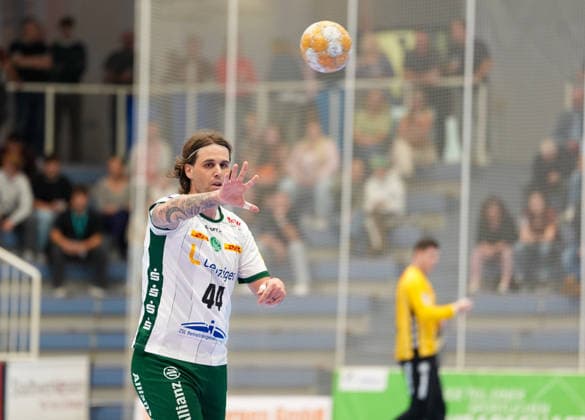 Dean Bombac, SC DHfK Leipzig, 44, plays the ball (GER), TuSEM Essen vs. SC DHfK Leipzig, 2nd Handball Bundesliga, Matchday 6, 2026–27 season, Sporthalle am Hallo, Essen, October 2, 2026 TuSEM Essen vs. SC DHfK Leipzig, 2nd Handball Bundesliga, Matchday 6, 2026–27 season, October 2, 2026 Essen Copyright: xEibner-Pressefoto ScottxColemanx EP_SCN