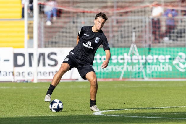 KSV Hessen Kassel vs. SSV Ulm 1846 Soccer, Regionalliga Südwest, Matchday 10, Auestadion Kassel, October 3, 1926, Karl Kempf, SSV Ulm 1846 Soccer, 14 KSV Hessen Kassel vs. SSV Ulm 1846 Soccer, Regionalliga Southwest, Matchday 10, Auestadion Kassel, October 3, 2026; Photo by Lucca Fundel, Kassel Auestadion, Hesse, Germany
