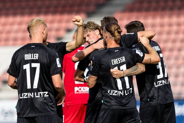 KSV Hessen Kassel vs. SSV Ulm 1846 Soccer, Regionalliga Southwest, Matchday 10, Auestadion Kassel, October 3, 2026—Goal celebration, cheers, and joy after Oliver Wähling’s goal for SSV Ulm 1846, making the score 1–1, SSV Ulm 1846 soccer, 10 Team SSV Ulm 1846 Soccer (from left): Leon Müller SSV Ulm 1846 Soccer, 17, Oliver Wähling SSV Ulm 1846 Soccer, 10, Dennis Chessa, SSV Ulm 1846 Soccer, 11, Moritz Heinrich, SSV Ulm 1846 Soccer, 37, KSV Hessen Kassel vs. SSV Ulm 1846 Soccer, Soccer, Regionalliga Southwest, Matchday 10, Auestadion Kassel, October 3, 2026; Photo by Lucca Fundel; Kassel, Auestadion, Hesse, Germany