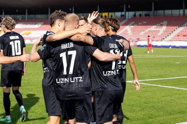 KSV Hessen Kassel vs. SSV Ulm 1846 Soccer, Regionalliga Südwest, Matchday 10, Auestadion Kassel, October 3, 2026—Goal celebration, cheers, and joy after Dennis Chessa’s goal for SSV Ulm 1846, making the score 1–2, soccer, 11 Team SSV Ulm 1846 Soccer KSV Hessen Kassel vs. SSV Ulm 1846 Soccer, Regionalliga Southwest, Matchday 10, Auestadion Kassel, October 3, 2026; Photo by Lucca Fundel, Kassel, Auestadion, Hesse, Germany