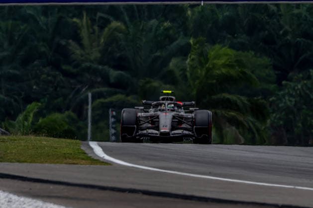SEPANG, MALAYSIA: Gabriel Bortoleto, racing for the Audi Revolut F1 Team team during the 2026 Formula 1 Bahrain Grand Prix at the Sepang International Circuit in Sepang, Malaysia