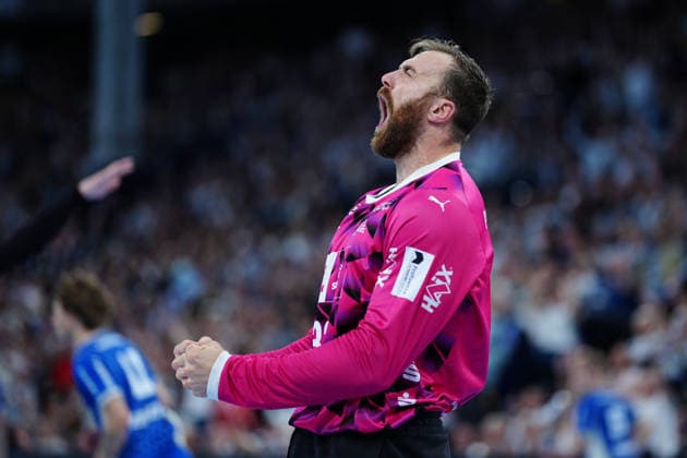 Celebration after a save by Andreas Wolff, THW Kiel, 33 GER, THW Kiel vs. VfL Gummersbach, Handball, 1st Bundesliga, Matchday 7, 2026–2027 Season, October 3, 2026 GER, THW Kiel vs. VfL Gummersbach, Handball, 1st Bundesliga, Matchday 7, 2026–2027 Season, October 3, 2026 Kiel Copyright: xEibner-Pressefoto MarcelxvonxFehrnx EP_MFN