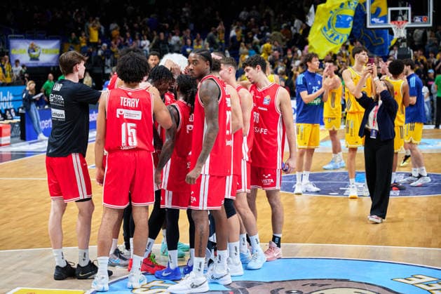 Bamberg Baskets Celebrate Victory, GER, ALBA Berlin vs. BMA 365 Bamberg Baskets, Men s Basketball, easy Credit BBL, 2026–27 Season, Matchday 4, October 3, 2026 GER, ALBA Berlin vs. BMA 365 Bamberg Baskets, Men s Basketball, easyCredit BBL, 2026–27 Season, Matchday 4, October 3, 2026 Berlin Copyright: xClaudiusxRauch,xEibner-Pressefotox xClaudiusxRauchx EP_CRH