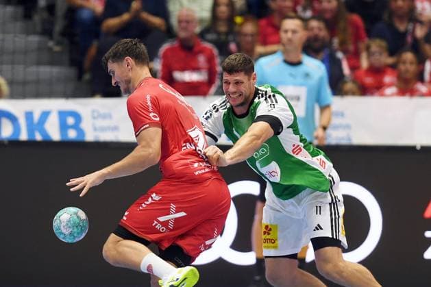Nikolaj Enderleit, MT Melsungen 4 (on the ball), Sebastian Heymann, TSV Hannover Burgdorf 11 (R), GER, MT Melsungen vs. TSV Hannover Burgdorf, Handball, Bundesliga 1, Matchday 7, 2026–2027 Season, October 3, 2026, GER, MT Melsungen vs. Hannover Burgdorf, Handball, 1st Bundesliga, Matchday 7, 2026–2027 season, October 3, 2026, Kassel Copyright: xEibner-Pressefotox xRolandxSippelx EP_RSL