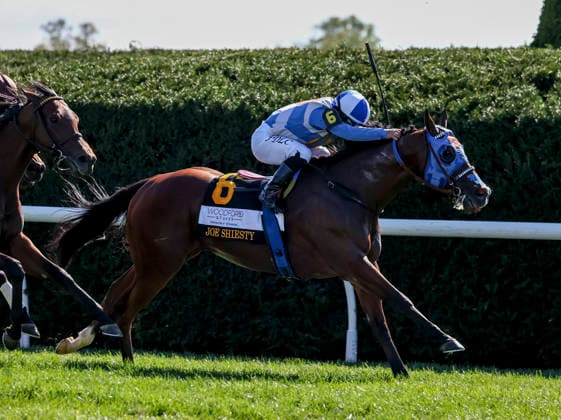 October 3, 2026, Lexington, Ky, USA: Joe Shiesty (6) ridden by Fernando De La Cruz wins the Woodford Stakes presented by Fanduel (Grade 2) on Coolmore Turf Mile Day at Keeneland in Lexington, Kentucky on October 3, 2026. Eclipse Sportswire CSM HORSE RACING 2026: Coolmore Turf Mile Day Keeneland OCT 03 - ZUMAcs17 20261003_faf_cs17_009 Copyright: xCaseyxLaughterx