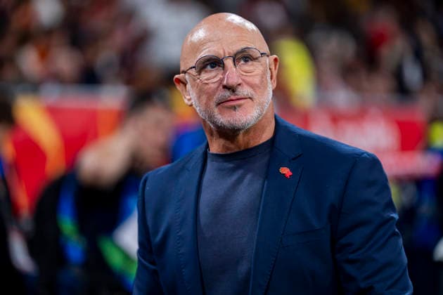 Spain v Czechia - UEFA Nations League 2026 27 Group A3 MD3 OVIEDO, SPAIN - OCTOBER 3: Luis de la Fuente, head coach of Spain, gets into the field prior to the UEFA Nations League 2026 27 group phase match between Spain and Czechia at Estadio Carlos Tartiere on October 3, 2026 in Oviedo, Spain. Oviedo Estadio Carlos Tartiere Oviedo Spain Copyright: xAlbertoxGardinx AGardin_20261003_Foot_Spa_Cze_0341
