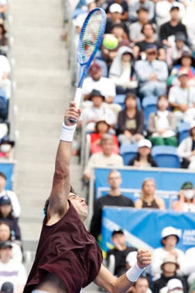 October 4, 2026, Tokyo, Japan: Jaume Munar (Spain) serves against Kyrian Jacquet (France) during their Quarter-final match at the Kinoshita Group Japan Open Tennis Championships at Ariake Colosseum in Tokyo. The tournament runs from September 29 to October 6. Munar won 6-4, 6-2. Tokyo Japan - ZUMAm191 20261004_aap_m191_028 Copyright: xRodrigoxReyesxMarinx