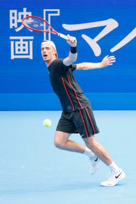 October 4, 2026, Tokyo, Japan: Denis Shapovalov (Canada) returns a shot against Carlos Alcaraz (Spain) during their quarterfinal match at the Kinoshita Group Japan Open Tennis Championships at Ariake Colosseum in Tokyo. Shapovalov suffered an injury, forcing him to retire early in the second set. The tournament runs from September 29 to October 6. Alcaraz won 7-6(3), 2-1 Tokyo Japan - ZUMAm191 20261004_aap_m191_067 Copyright: xRodrigoxReyesxMarinx