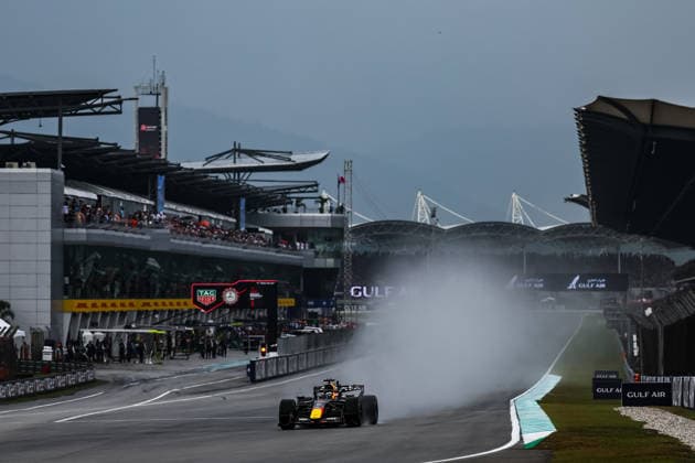 SEPANG, SGR - OCTOBER 04: Max Verstappen of Netherlands and Oracle Red Bull Racing in action during the race of the Formula 1 Gulf Air Bahrain Grand Prix on October 04, 2026 held at Sepang International Circuit in Sepang, Malaysia. (Photo by Hazrin Yeob Men Shah Icon Sportswire) AUTO: OCT 04 F1 Bahrain Grand Prix in Malaysia EDITORIAL USE ONLY Icon3782610043986