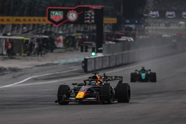 SEPANG, SGR - OCTOBER 04: Max Verstappen of Netherlands and Oracle Red Bull Racing in action during the race of the Formula 1 Gulf Air Bahrain Grand Prix on October 04, 2026 held at Sepang International Circuit in Sepang, Malaysia. (Photo by Hazrin Yeob Men Shah Icon Sportswire) AUTO: OCT 04 F1 Bahrain Grand Prix in Malaysia EDITORIAL USE ONLY Icon3782610046523