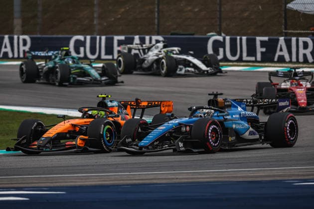 SEPANG, SGR - OCTOBER 04: Lando Norris of Great Britain and McLaren Mastercard F1 Team in action with Carlos Sainz of Spain and Atlassian Williams F1 Team during the race of the Formula 1 Gulf Air Bahrain Grand Prix on October 04, 2026 held at Sepang International Circuit in Sepang, Malaysia. (Photo by Hazrin Yeob Men Shah Icon Sportswire) AUTO: OCT 04 F1 Bahrain Grand Prix in Malaysia EDITORIAL USE ONLY Icon3782610047737