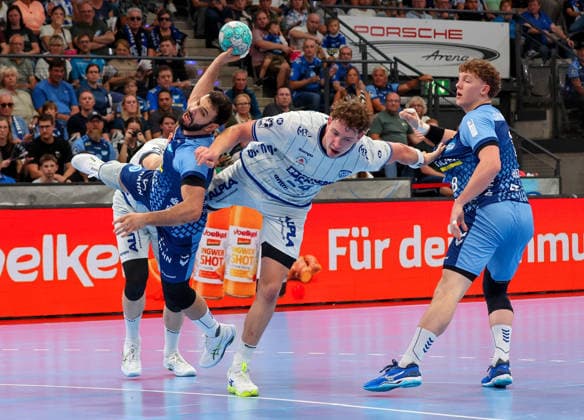 October 4, 2026, Germany, Stuttgart, Opel HBL, 2026–2027 Bundesliga, TVB Stuttgart vs. TBV Lemgo Lippe, from left: Lenny Rubin (TBV), Mohamed Amine Darmoul (TVB), Max Heydecke (TVB)