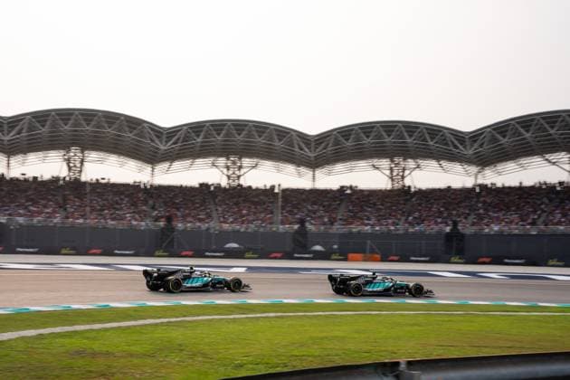 October 4, 2026, Kuala Lumpur, Malaysia: Andrea Kimi Antonelli (ITA) (Mercedes-AMG Petronas F1 Team) and George Russell (GBR) (Mercedes-AMG Petronas F1 Team) during the race of the Formula 1 Bahrain Grand Prix In Malaysia 2026 at the Sepang International Circuit. Kuala Lumpur Malaysia - ZUMAs197 20261004_aaa_s197_044 Copyright: xLucaxMartinix