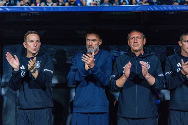 Nations League, Group A, Matchday 4, Greece vs. Germany at Toumba Stadium in Thessaloniki; Jürgen Klopp and the German team singing the national anthem Copyright: xBahhoxKarax