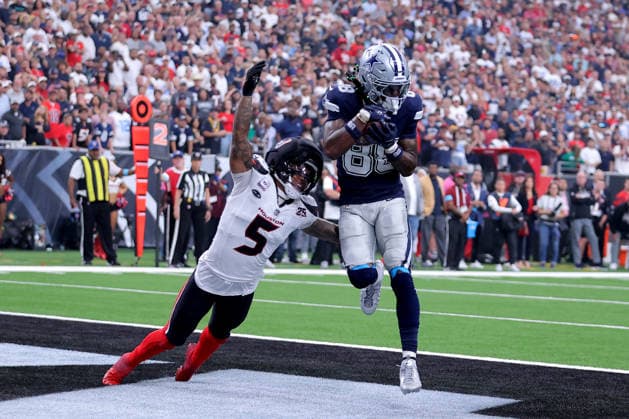 October 4, 2026, Houston, Texas, U.S: Dallas Cowboys wide receiver Ceedee Lamb (88) catches a pass for the game-winning touchdown during the fourth quarter of the NFL, American Football Herren, USA regular season game between the Houston Texans and the Dallas Cowboys at Reliant Stadium in Houston, TX on October 4, 2026. Houston U.S - ZUMAw137 20261004_aap_w137_082 Copyright: xErikxWilliamsx