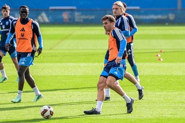 Sebastiaan Bornauw, Mario Vuskovic, HSV in Action, Germany, Hamburg, Volksparkstadion, Soccer, Bundesliga 1, Hamburger SV Training Session