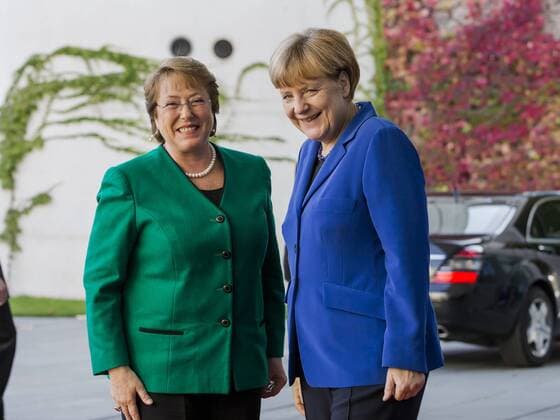 Oct. 27, 2014 - Berlin, Germany - Angela Merkel, German chancellor, welcomes the President of the Republic of Chile, Michelle Bachelet, with military honors at the German chancellery on October 27th, 2014 in Berlin, Germany. Picture: Michelle Bachelet, President of the Republic of Chile, and German chancellor Angela Merkel. - ZUMAn23